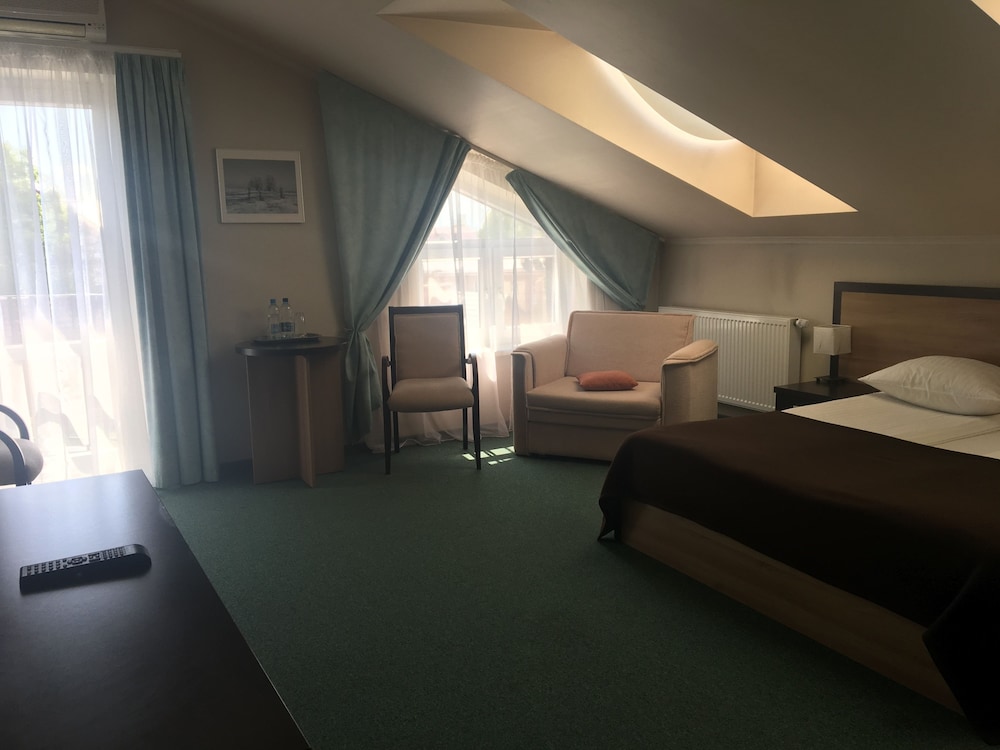 Superior Double Room (Attic) photo 2