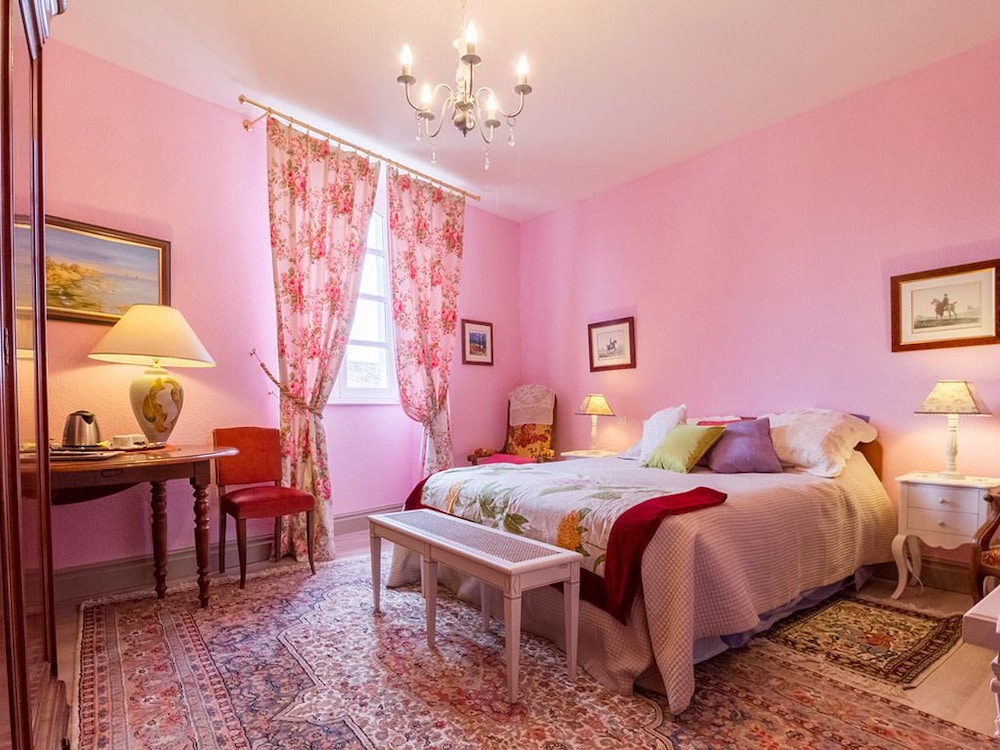Comfort Double Room (Rose)