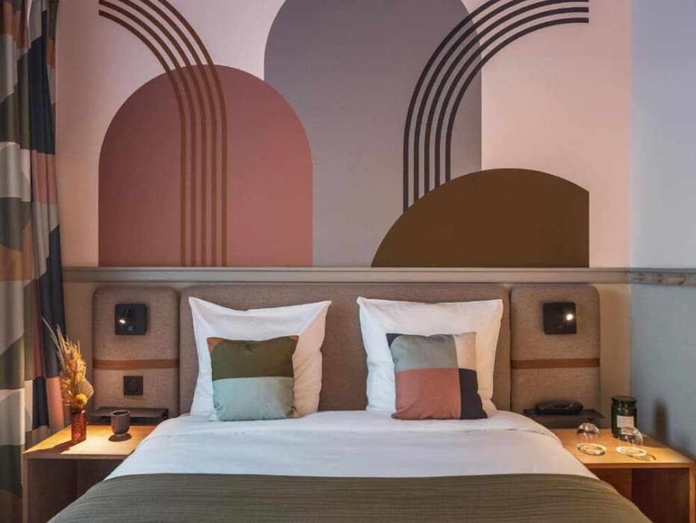 Deluxe Suite - Photo 10