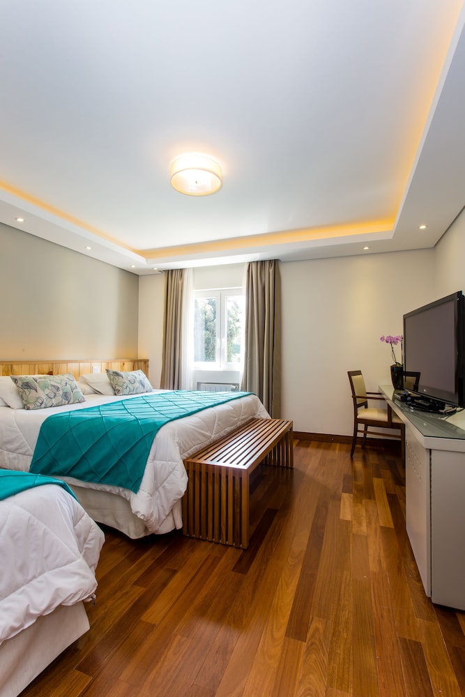 Room (Nobre)