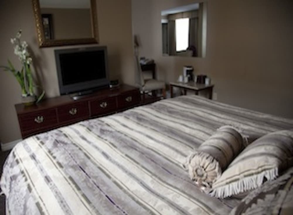 Standard Double Room photo 2