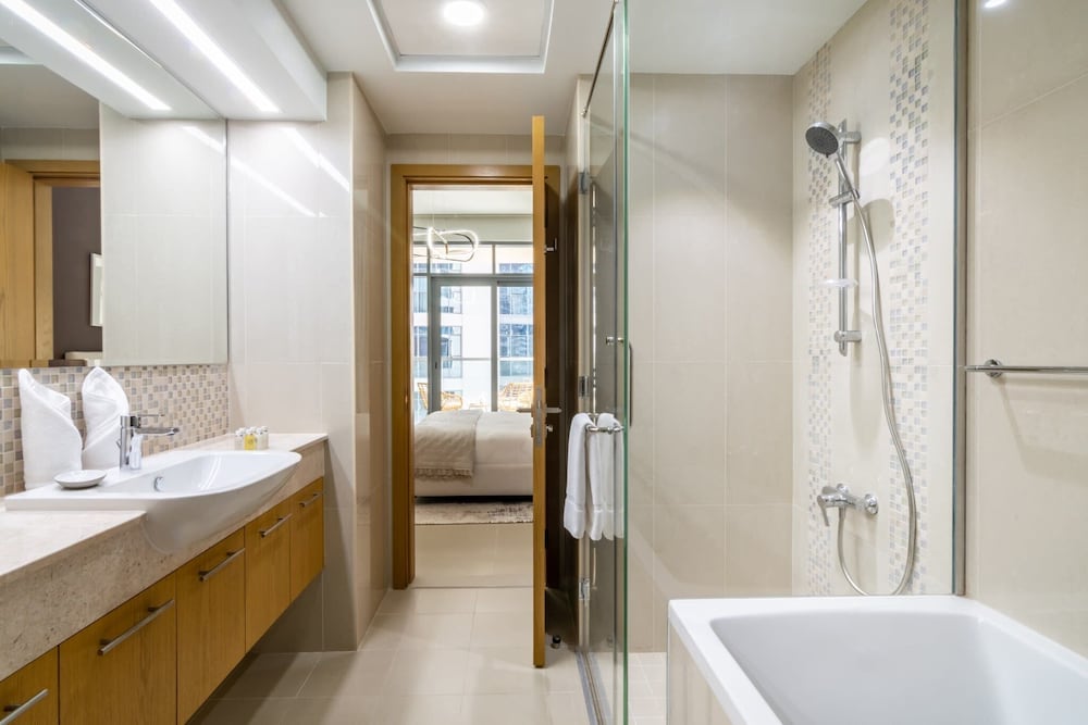 Business Apartment (Bellevue T2 803) photo 3