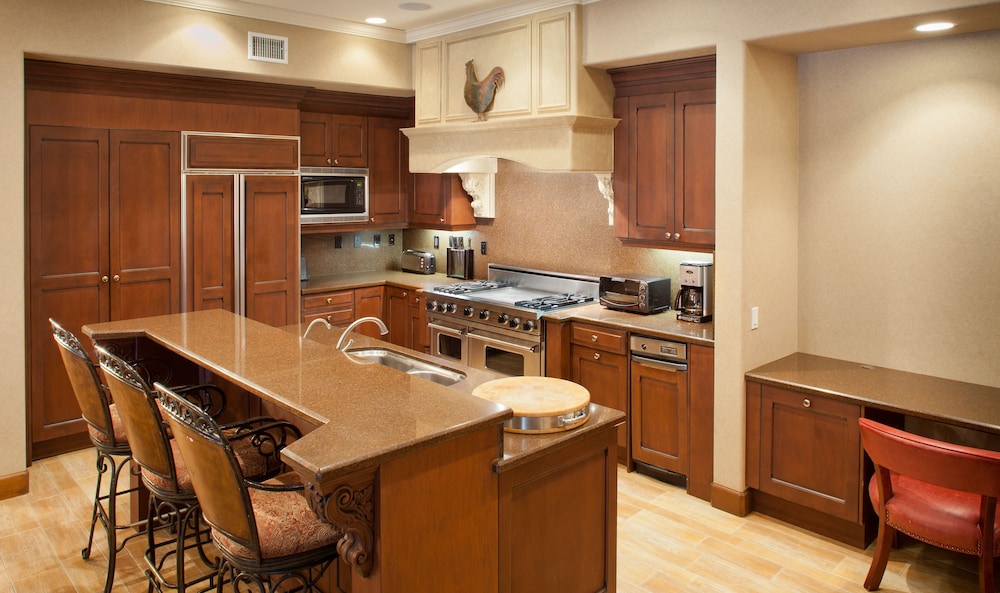 Suite, Multiple Beds, Accessible, Non Smoking