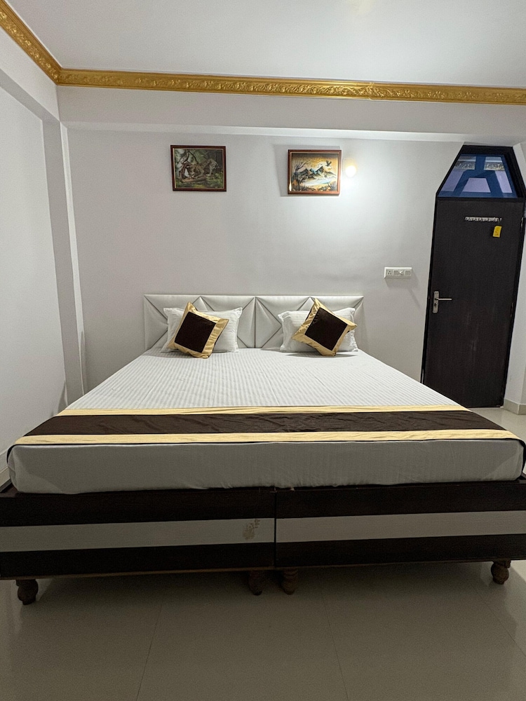 Deluxe Room, City View photo 2