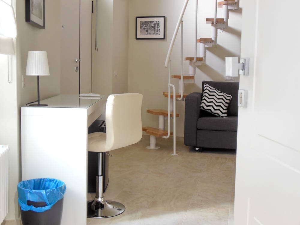 Executive Room - Photo 2