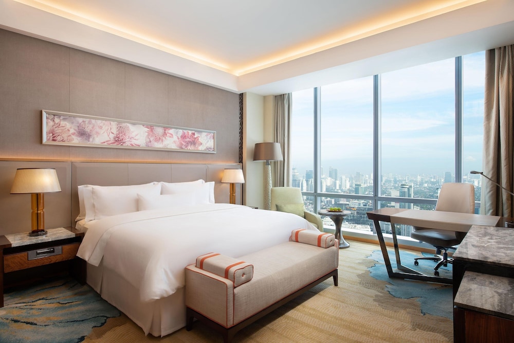 Club Room, 1 King Bed