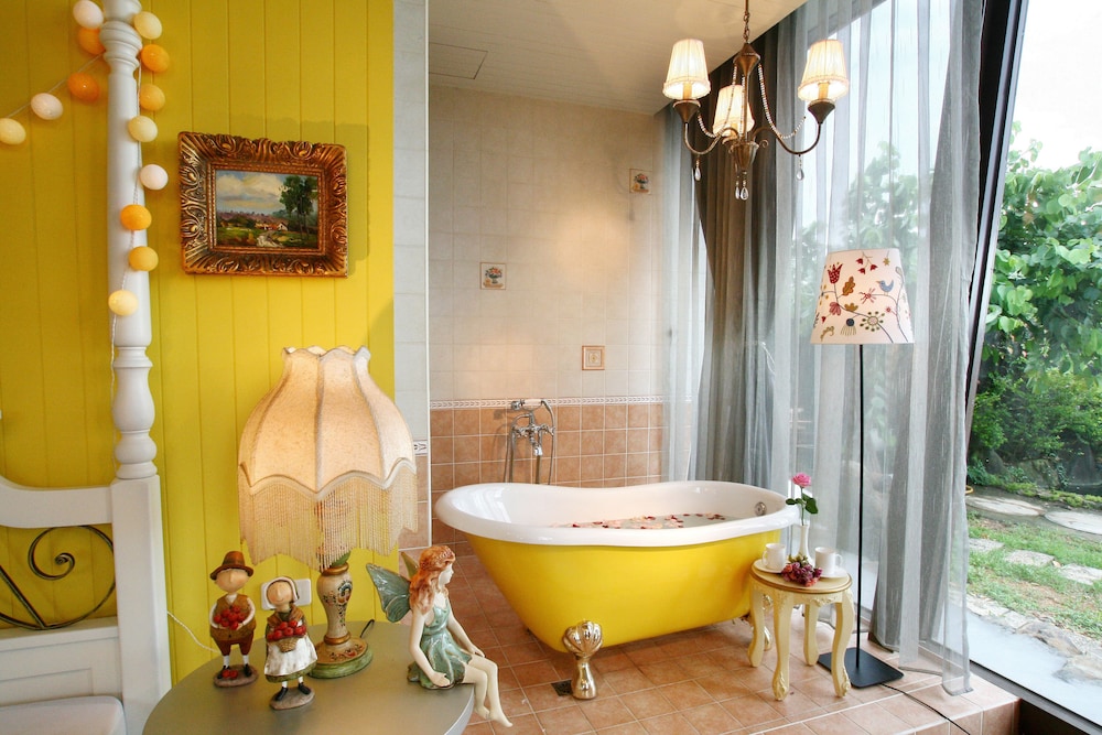 Signature Double Room, 1 Double Bed (B) photo 3