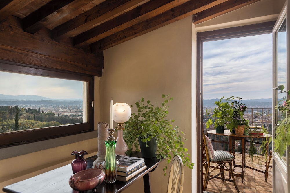 Suite (Ojetti Penthouse) thumbnail 5