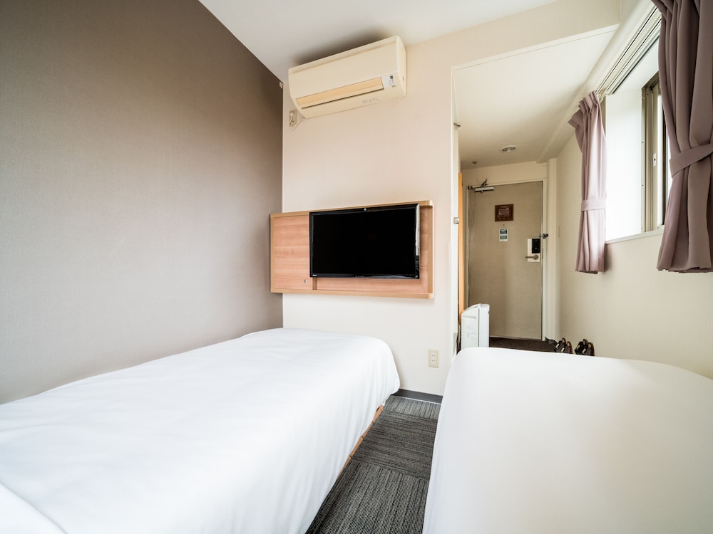 Compact Twin Room, Non Smoking