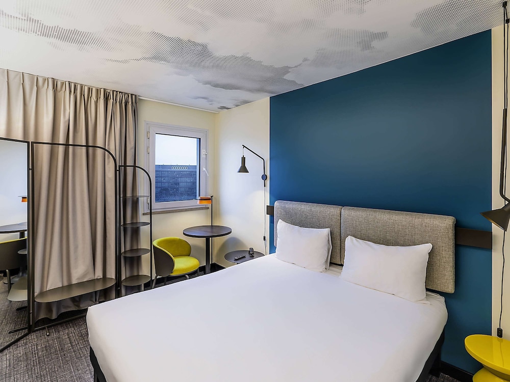 Standard Room, 1 Double Bed - Photo 11