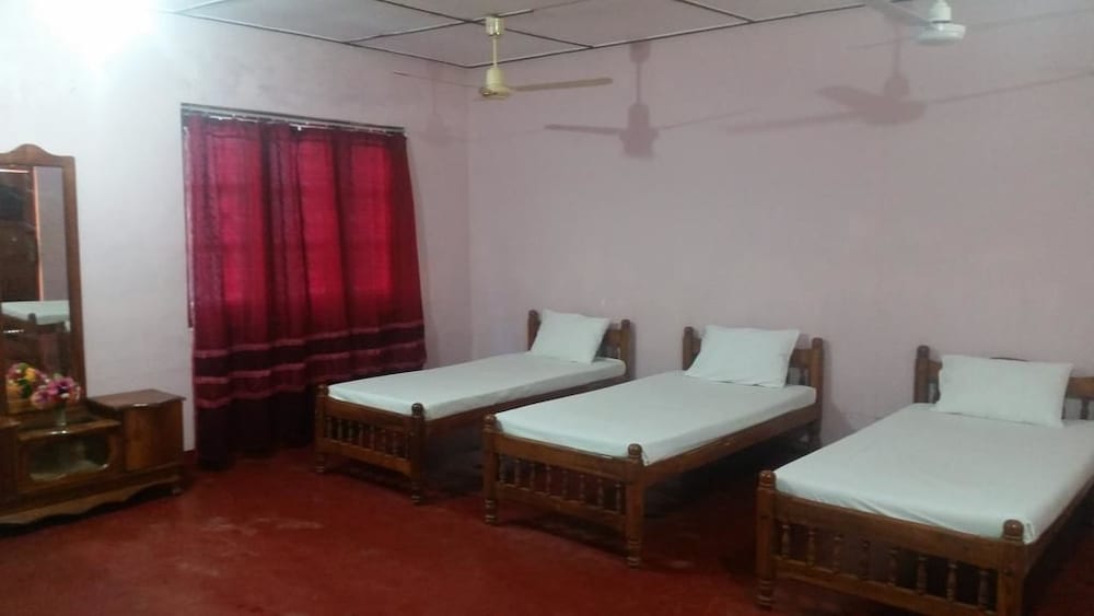 Economy Shared Dormitory, Mixed Dorm photo 2