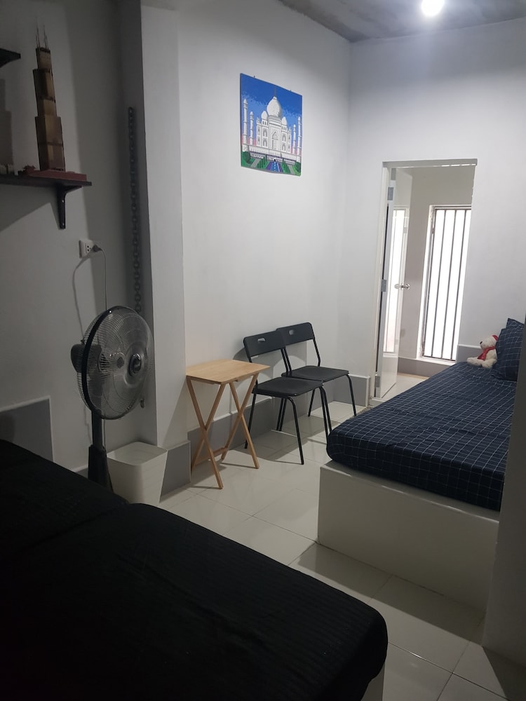 Design Quadruple Room photo 3