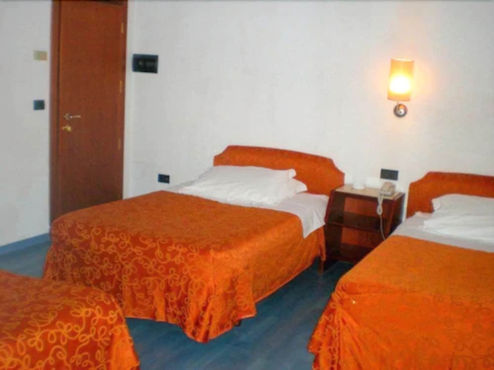 Triple Room - Photo 4