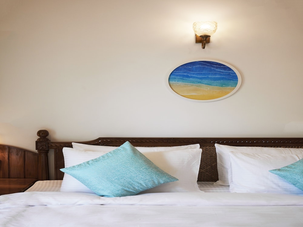 Luxury Room, 1 King Bed, Garden View