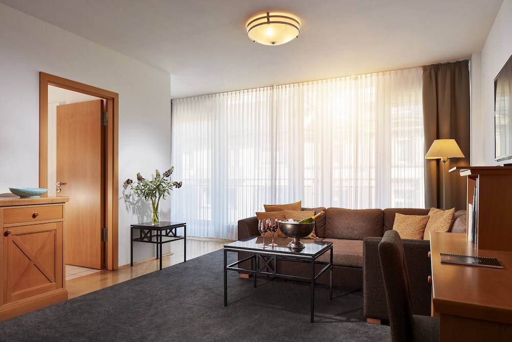 Corner Suite photo 1