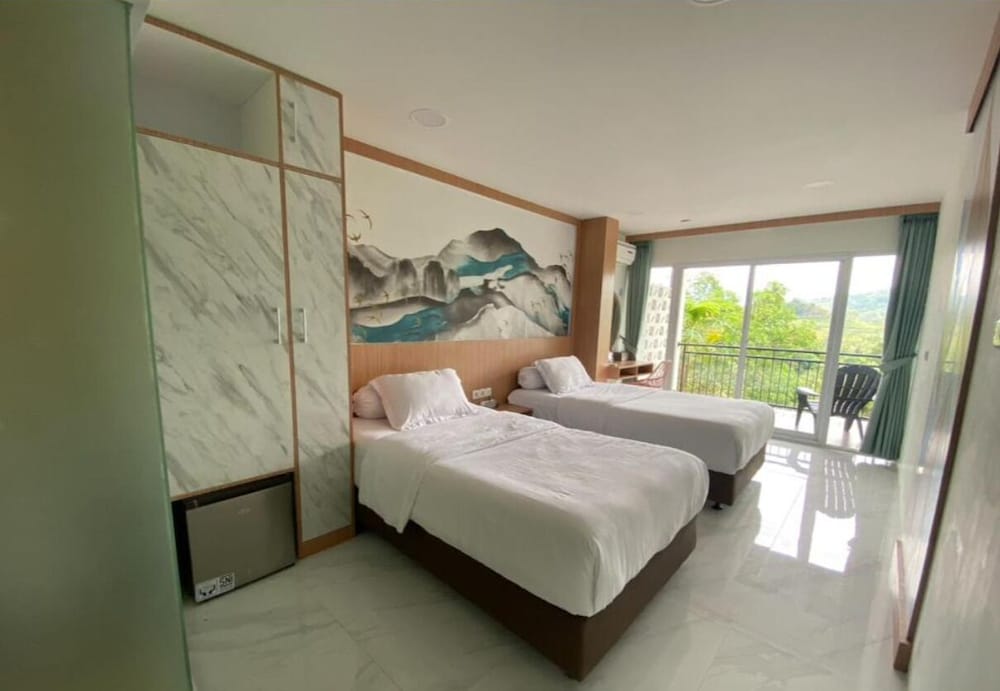 Deluxe Twin Room, Balcony, Mountain View photo 1