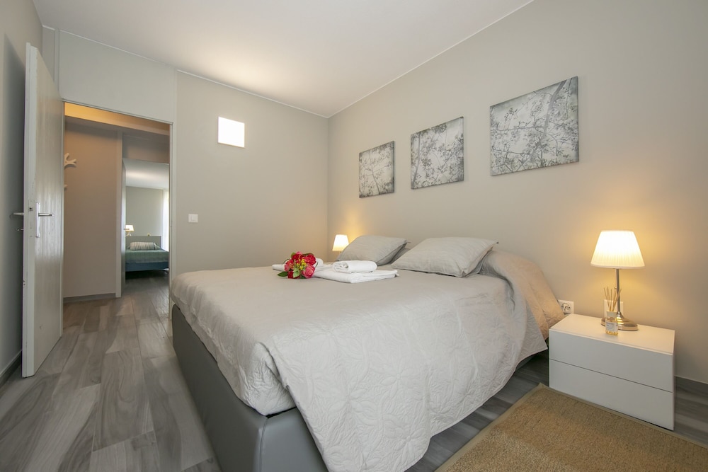 Family Apartment, Multiple Bedrooms, 2 Bathrooms (Laguna di Lugano)