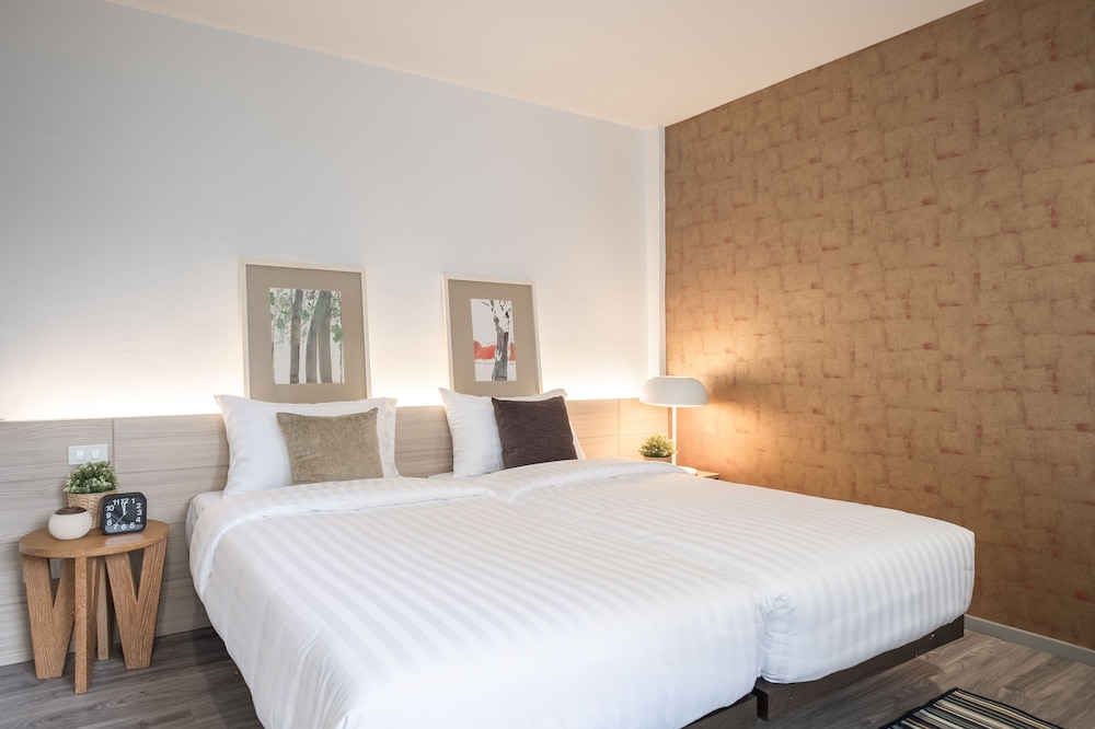 Standard Twin Room, 2 Twin Beds, Non Smoking, City View photo 2