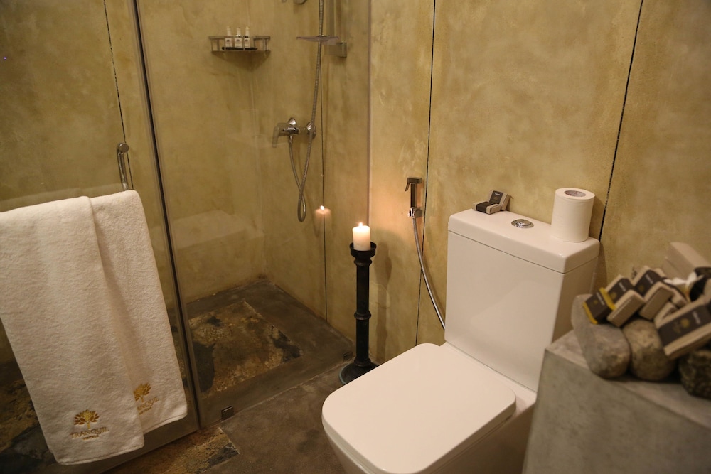 Deluxe Double Room, Garden View, Ground Floor photo 2