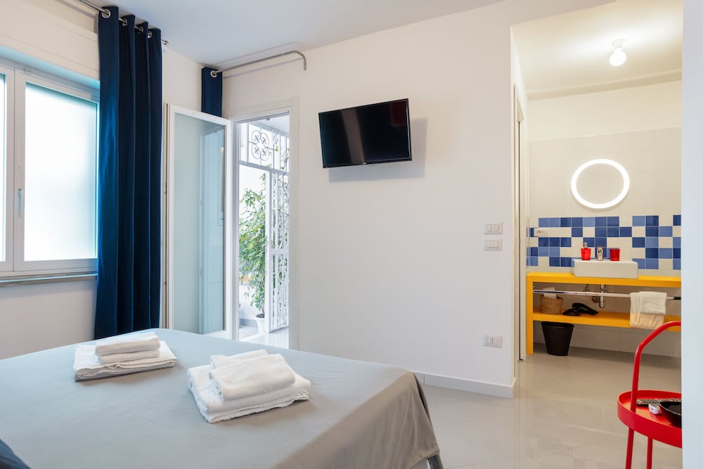 Room, Balcony, Mountain View (Room 02)