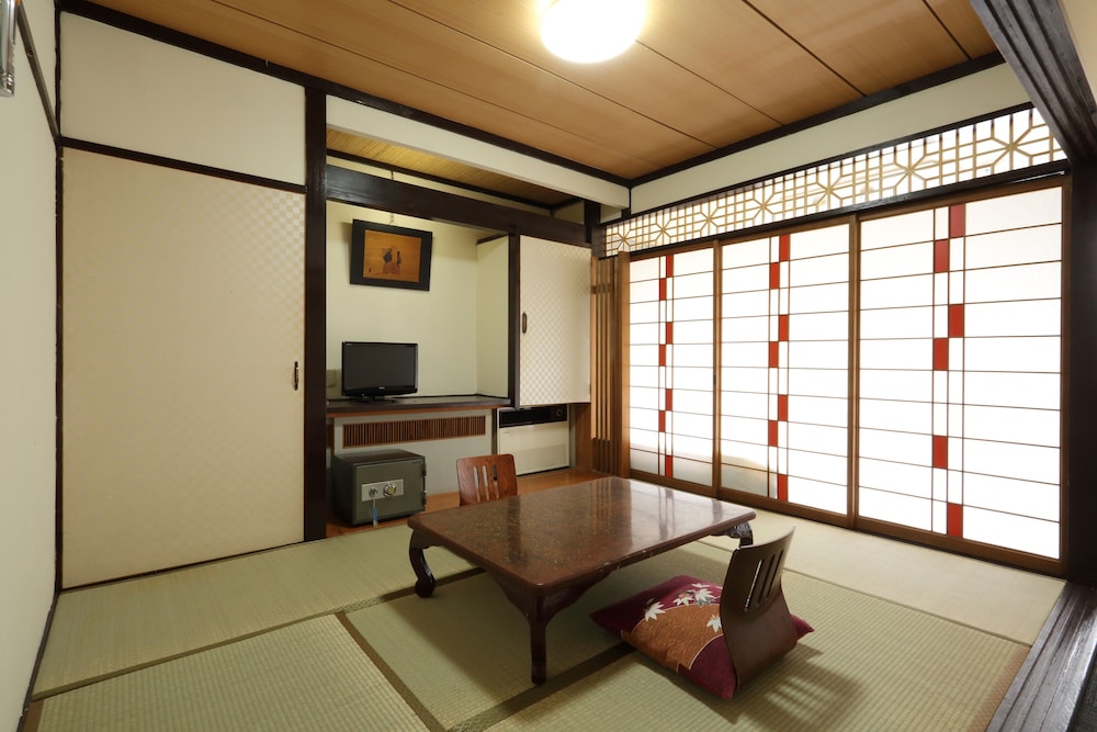 Japanese Western Style Room - Photo 2