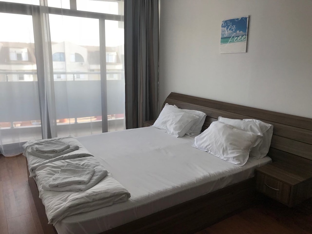 Family Apartment, 1 Bedroom, Kitchen, Beachfront photo 2