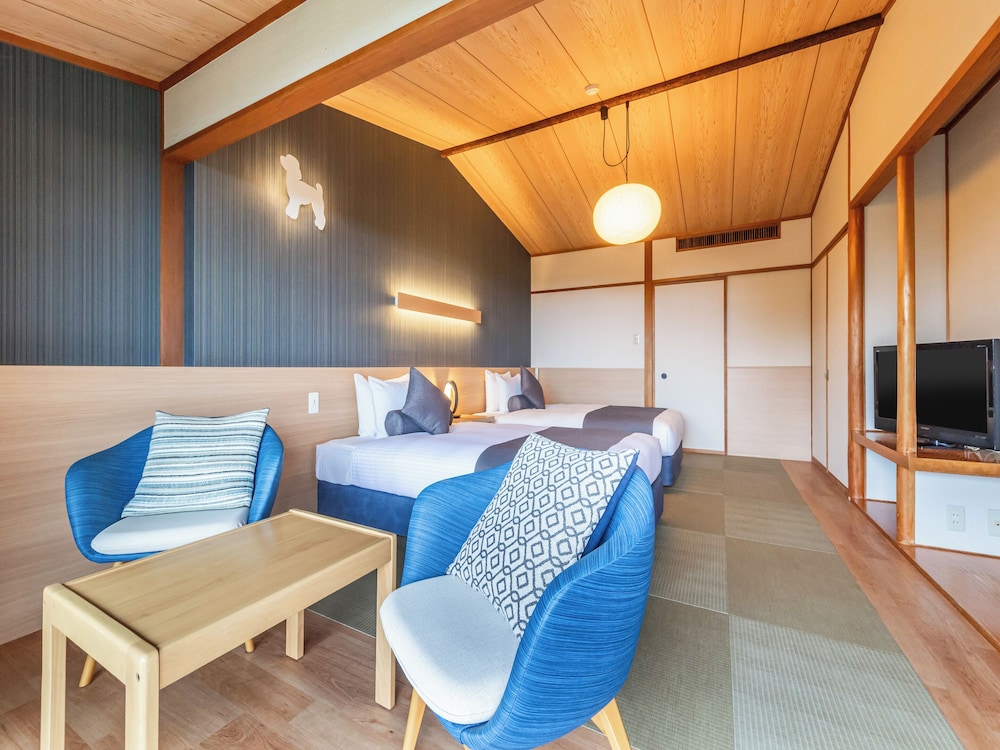 Top Floor Japanese Modern Twin Room photo 3
