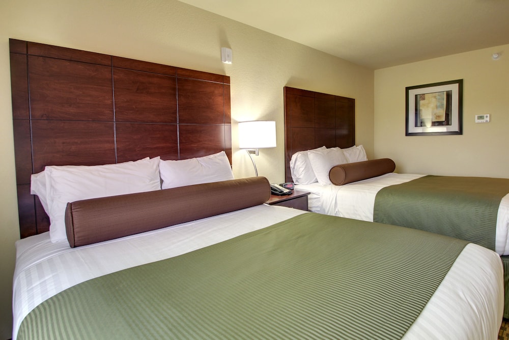 Room, 2 Queen Beds, Non Smoking photo 3