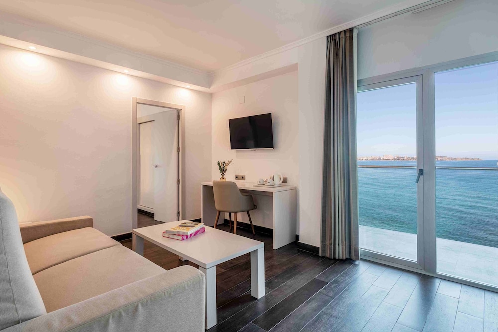 Townhouse Harbour View - Photo 3