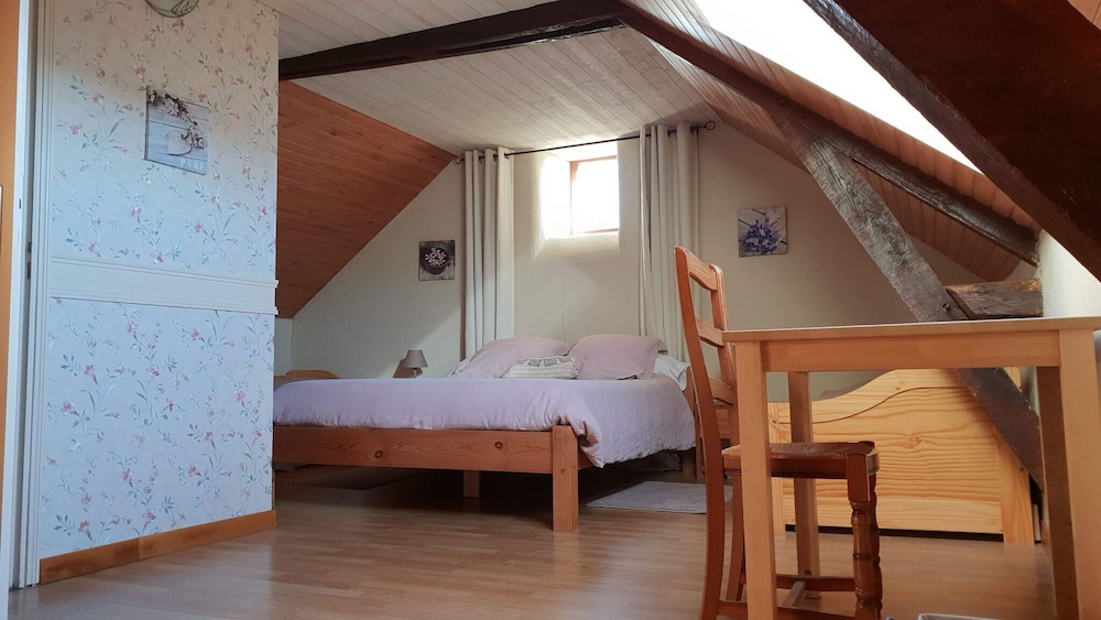 Family Room (Au Champ Fleuri) - Photo 6