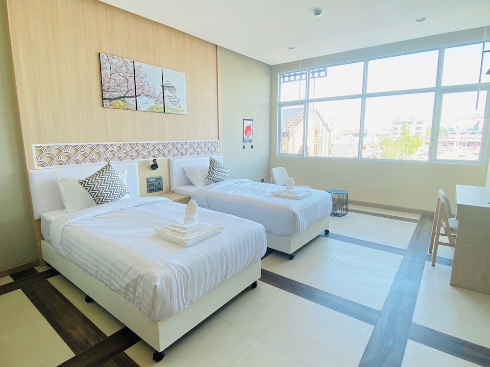 Deluxe Twin Room photo 2