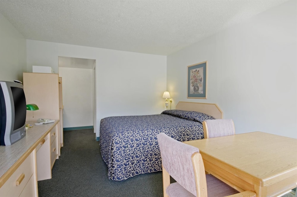 Room, 1 Queen Bed, Non Smoking