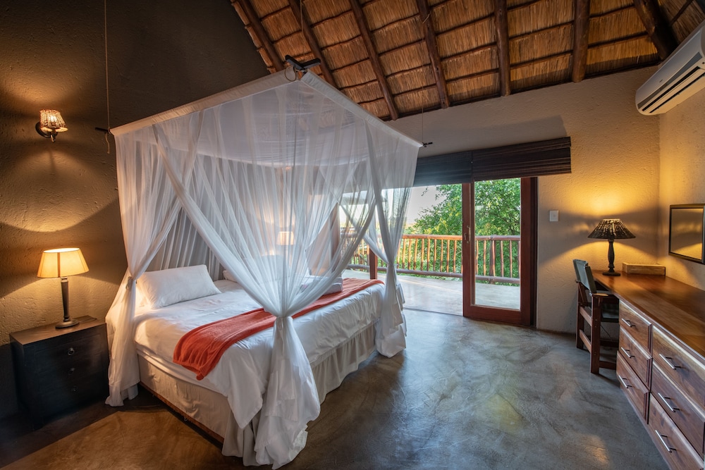 Family Suite, Multiple Bedrooms, Balcony