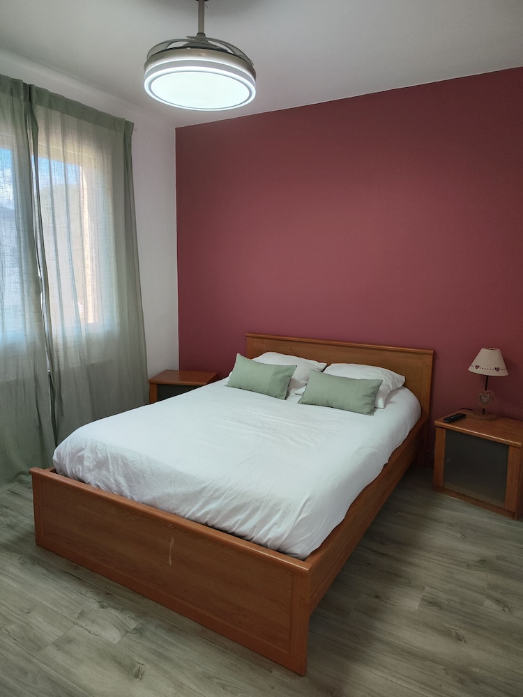 Double Room - Photo 11