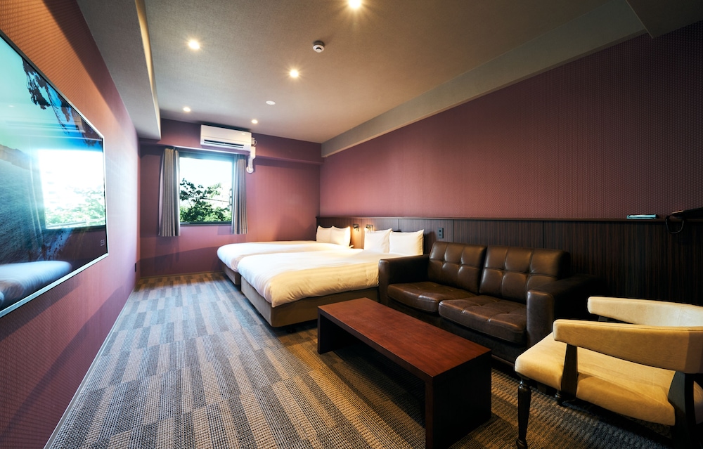 Standard Twin Room, 2 Double Beds - Photo 1