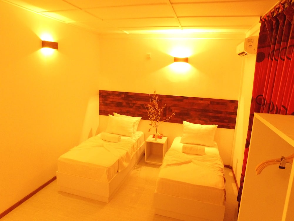 Deluxe Double Room, Garden View photo 1