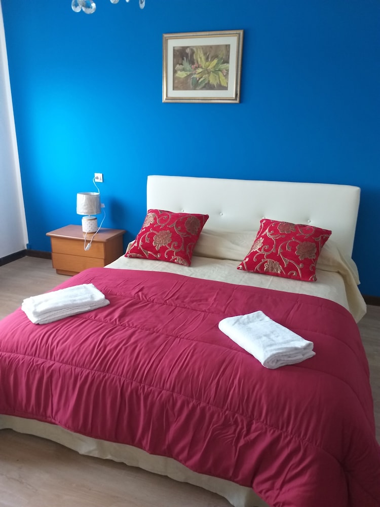 Double Room, Shared Bathroom, City View