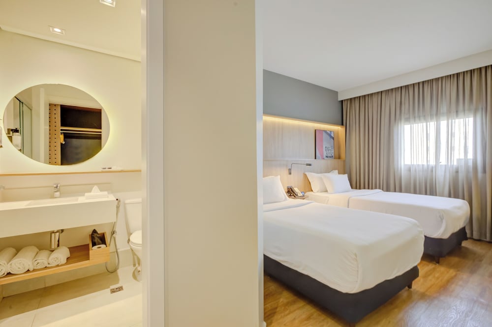 Twin Room, 2 Twin Beds, Refrigerator