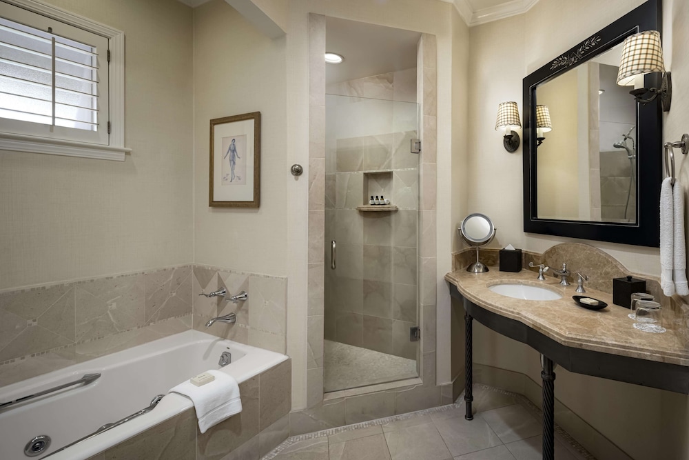 Signature Suite, 1 Bedroom (Mobility Accessible,1 King) - Photo 5
