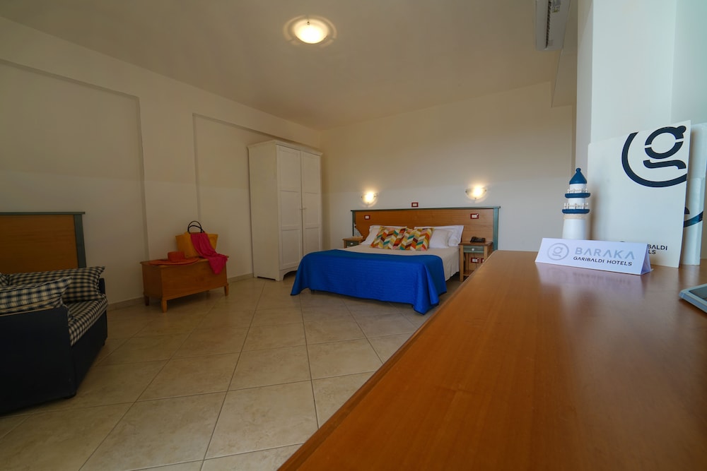 Family Apartment - Photo 8
