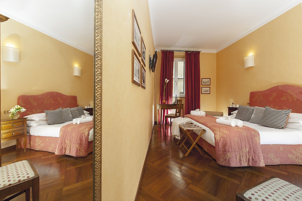 Deluxe Room, 1 Double Bed photo 2