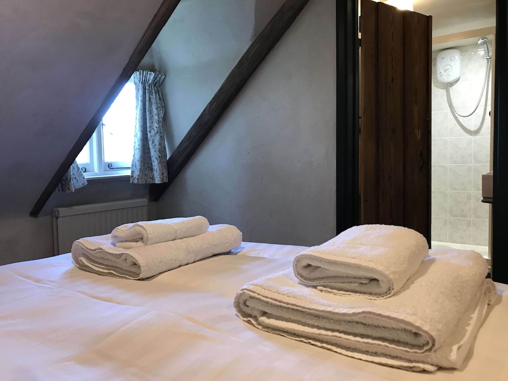Double Room (Room 5, 2nd Floor) photo 2