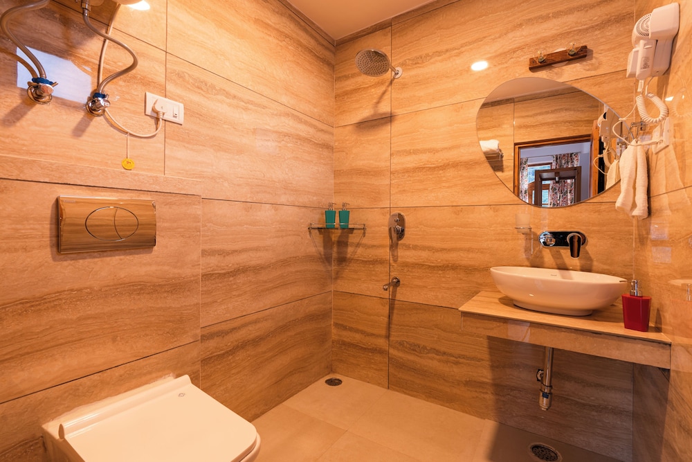 Premium Room - Photo 5