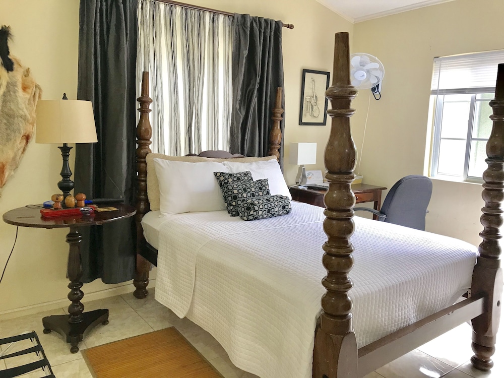 Deluxe Room, 1 Double Bed, Refrigerator, Garden View photo 1