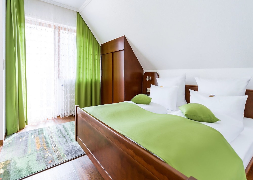 Basic Suite photo 1