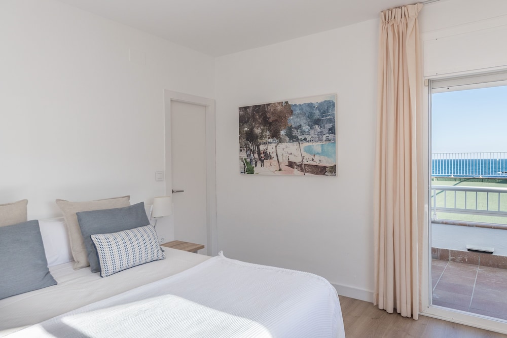 Double Room, Partial Sea View - Photo 2