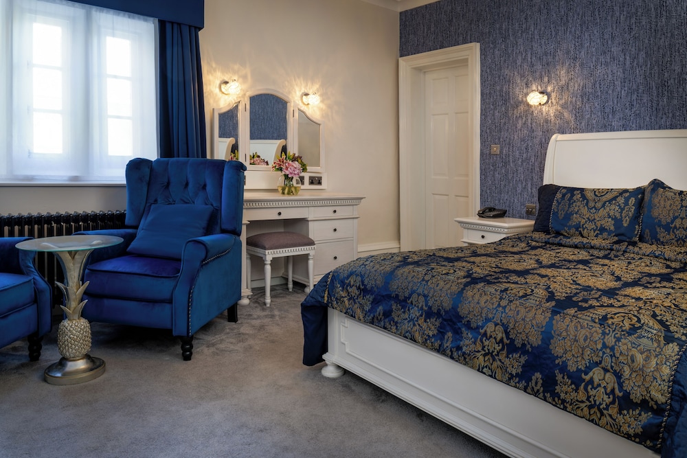 Manor House Room photo 1