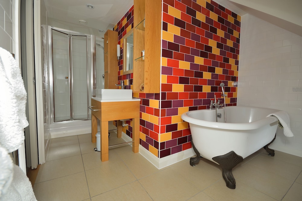 Superior Double or Twin Room, City View photo 2