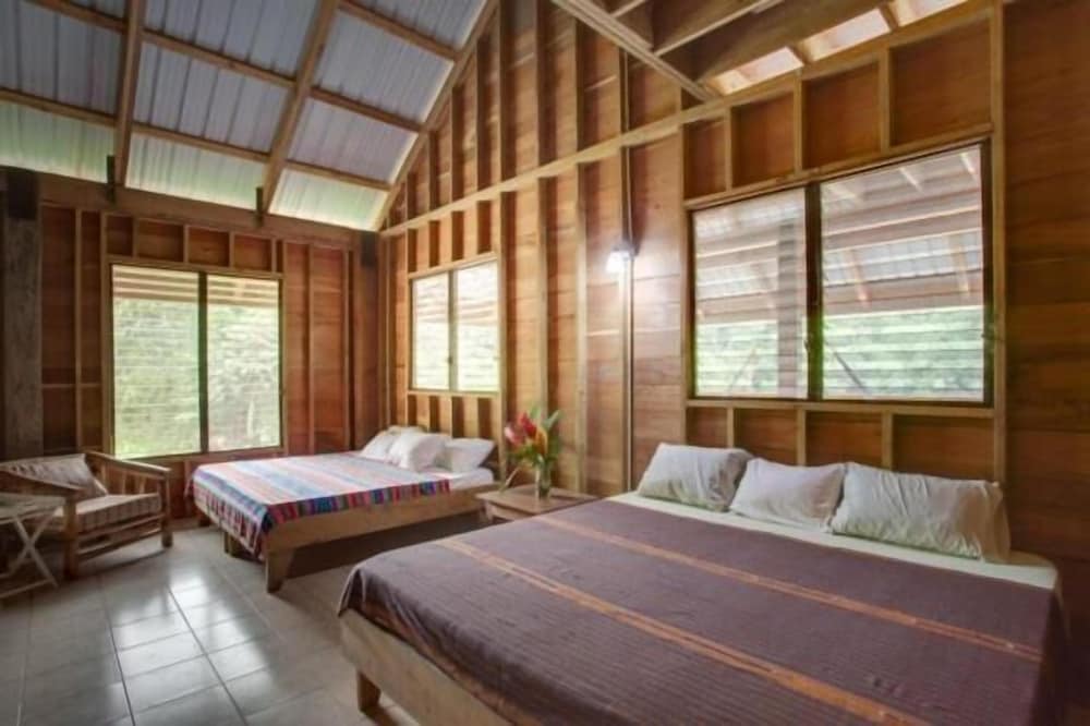 Family Suite, 2 Bedrooms, Non Smoking, Garden View photo 2
