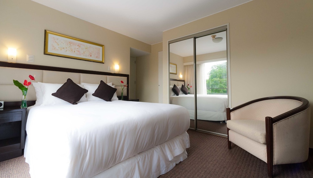 Suite - Photo 8